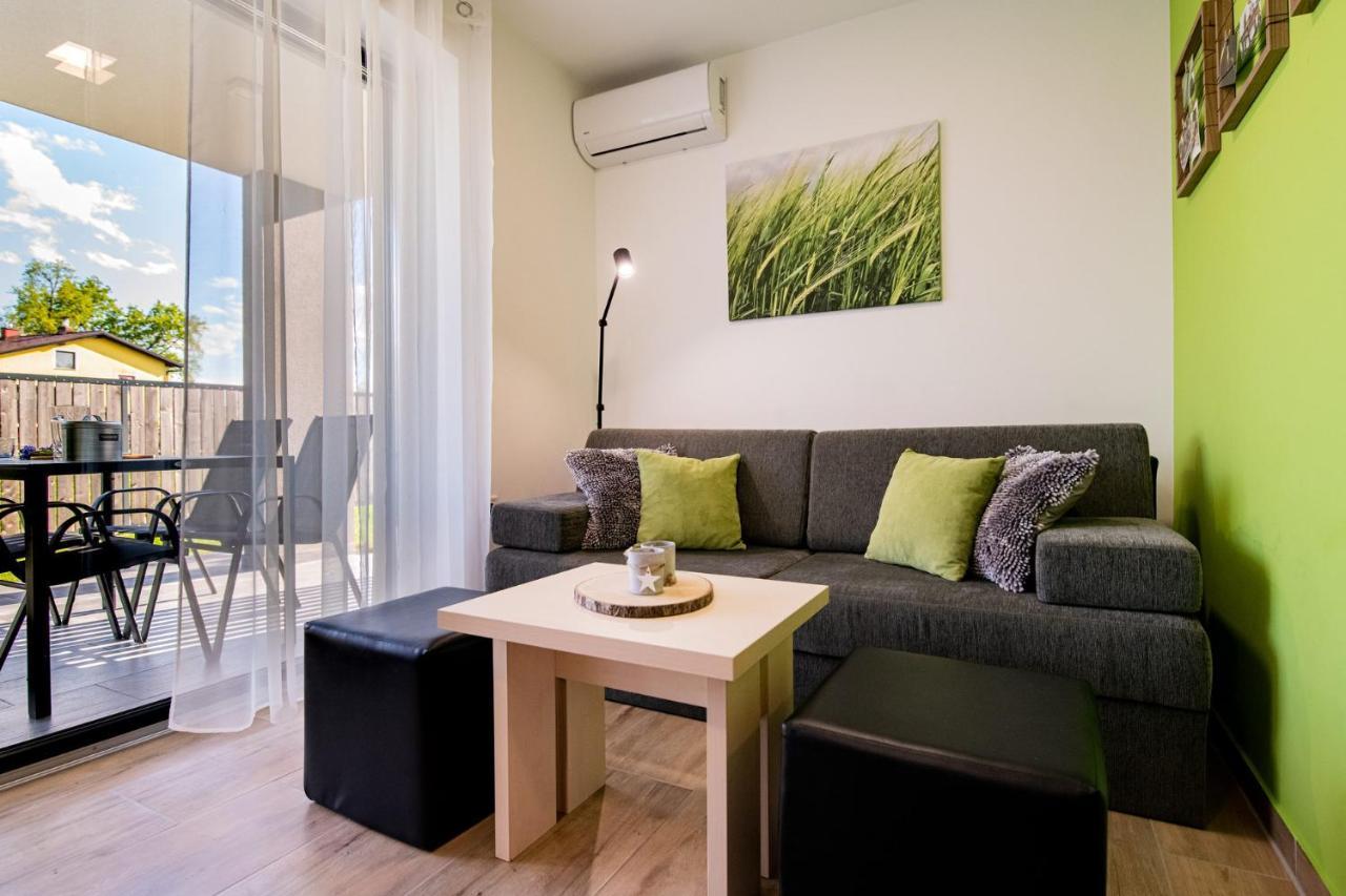 Apartmaji Banonia " Poletni Vetrc " Banovci Exterior foto